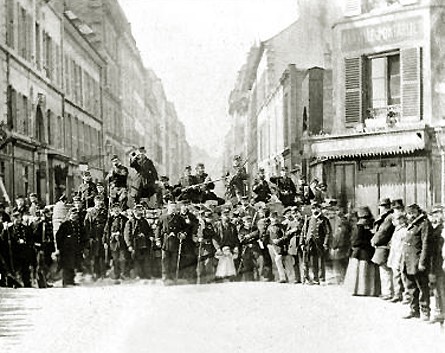 commune-de-paris-1871-barricade-rue-saint-sebastien-paris-xieme-ar.jpg